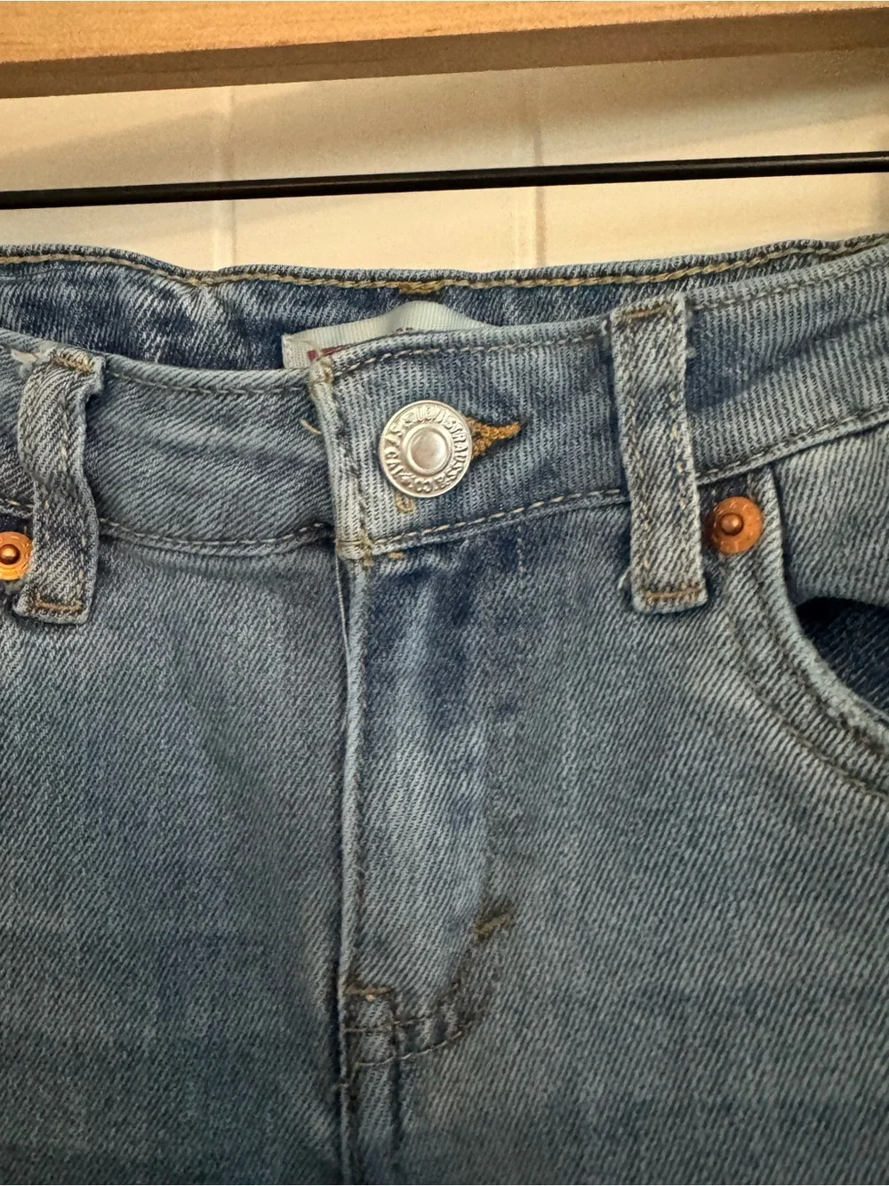 Levi's Girls Light Blue Wide-Leg Distressed Cropped Jeans
